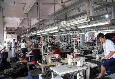 服装加工厂如何高效寻找优质服装辅料货源